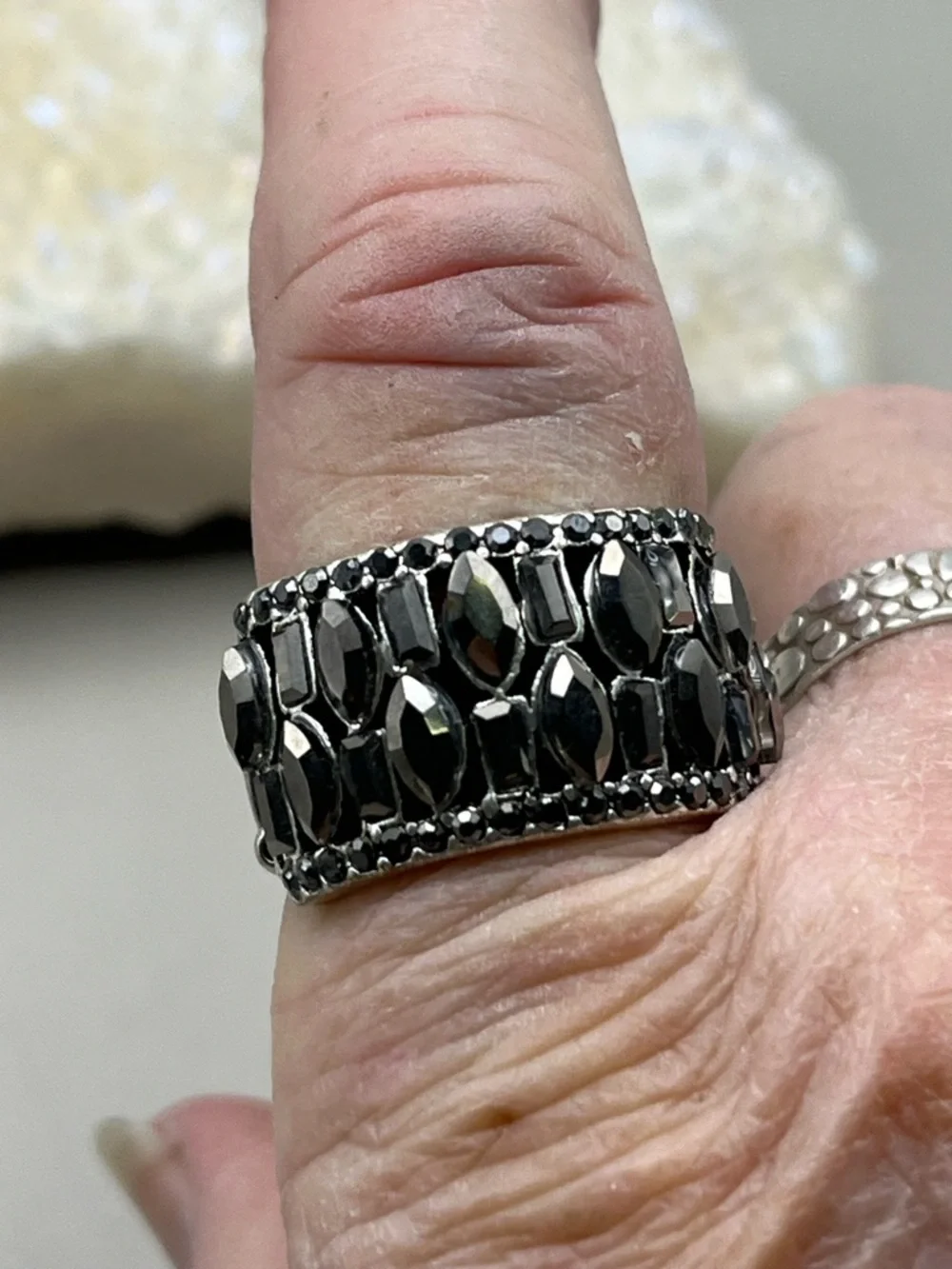 LOT OF 4 Gorgeous Silver Tone Stretchy Statement Rings - Black & White Glam